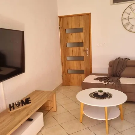 Apartment By The Sea Lokva Rogoznica, Omis - 24321 Lokva Rogoznica