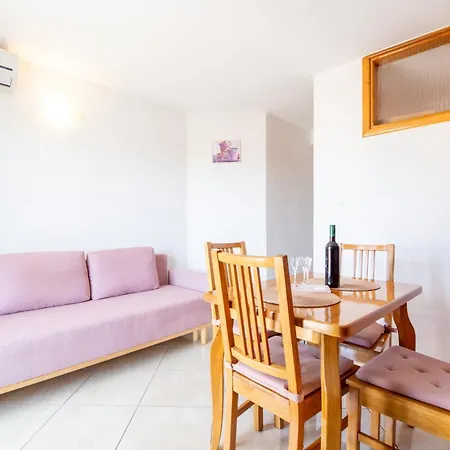Apartment By The Sea Lokva Rogoznica, Omis - 24321 *