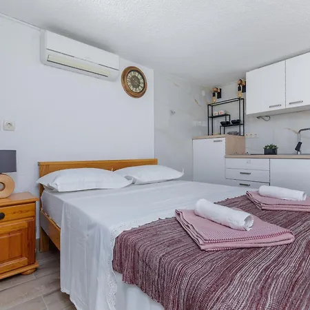 Appartement By The Sea Lokva Rogoznica, Omis - 24321